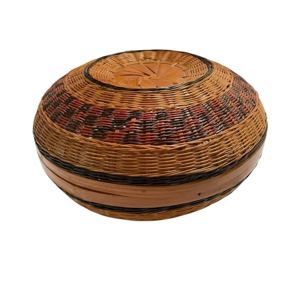 Rare Vintage Chinese Woven Bamboo Lidded Basket Round Storage Decor 7”